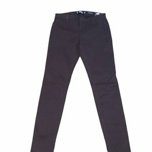 HOLLISTER LOW RISE SUPER SKINNY BLACK JEANS